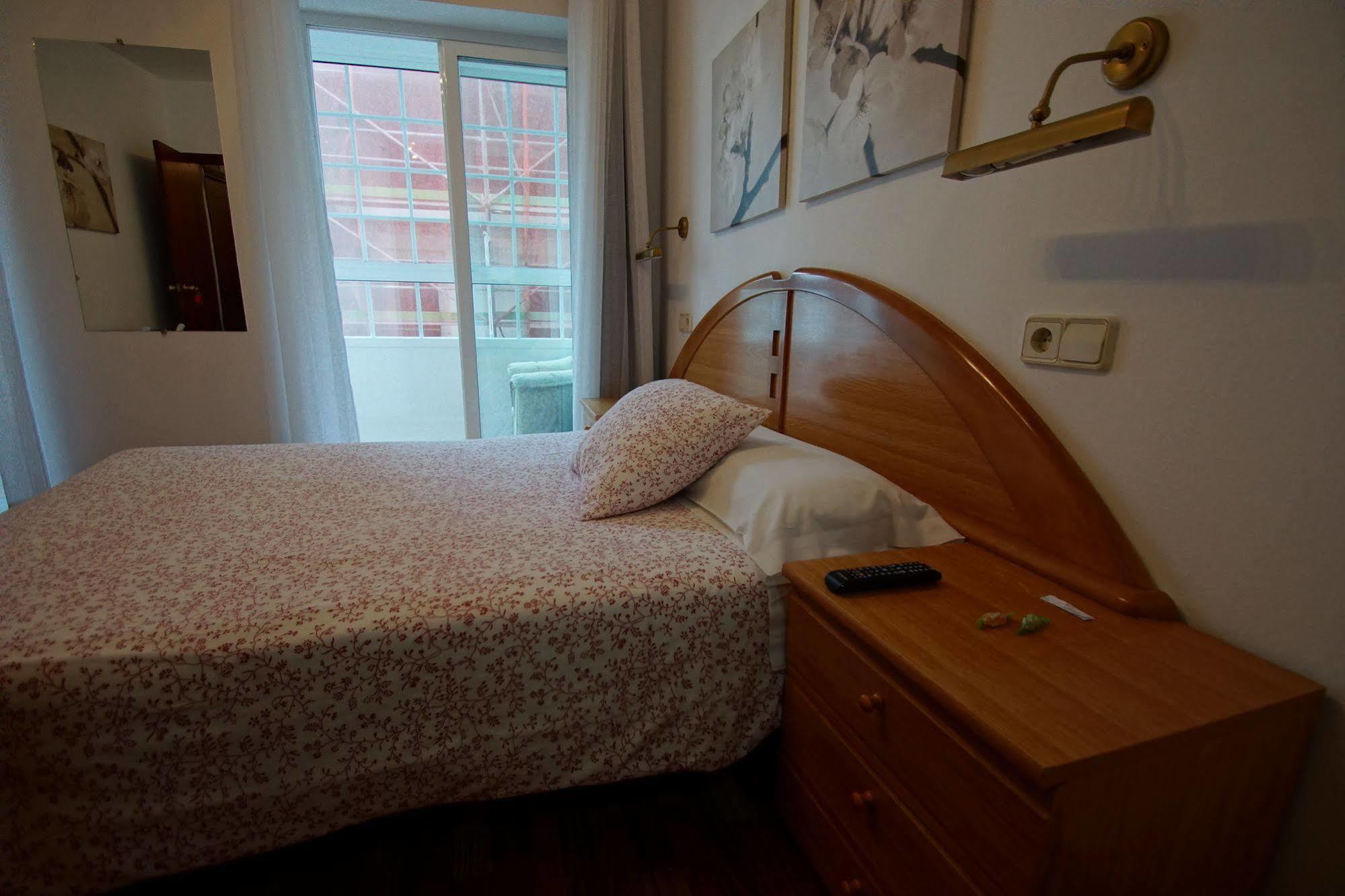 Hostal Carbonara A Coruna Luaran gambar